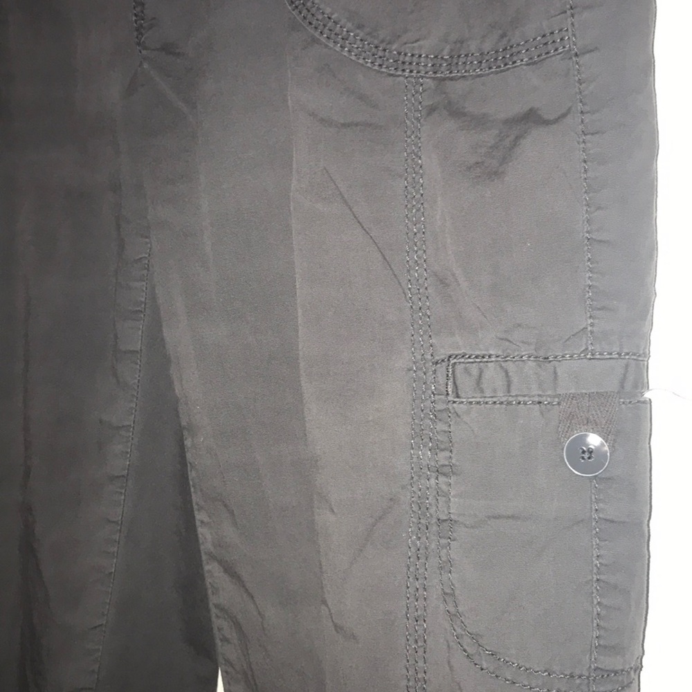 Capris - Picture 7 of 7